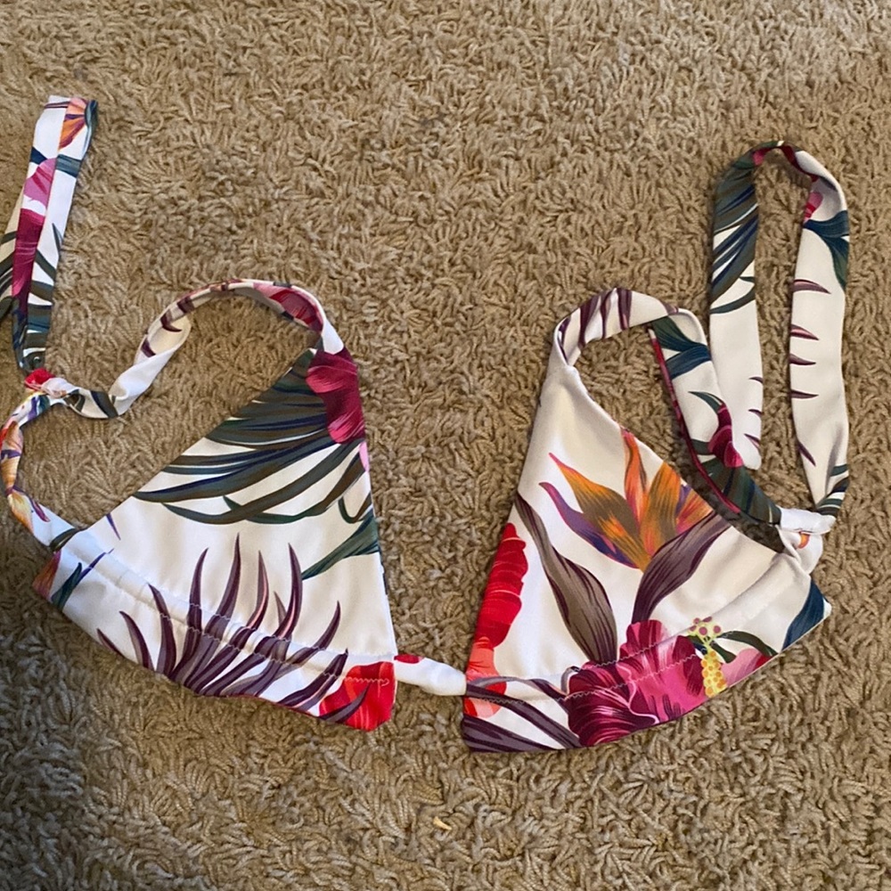 Cheeky Swim Triangle Ruffle Bikini Top